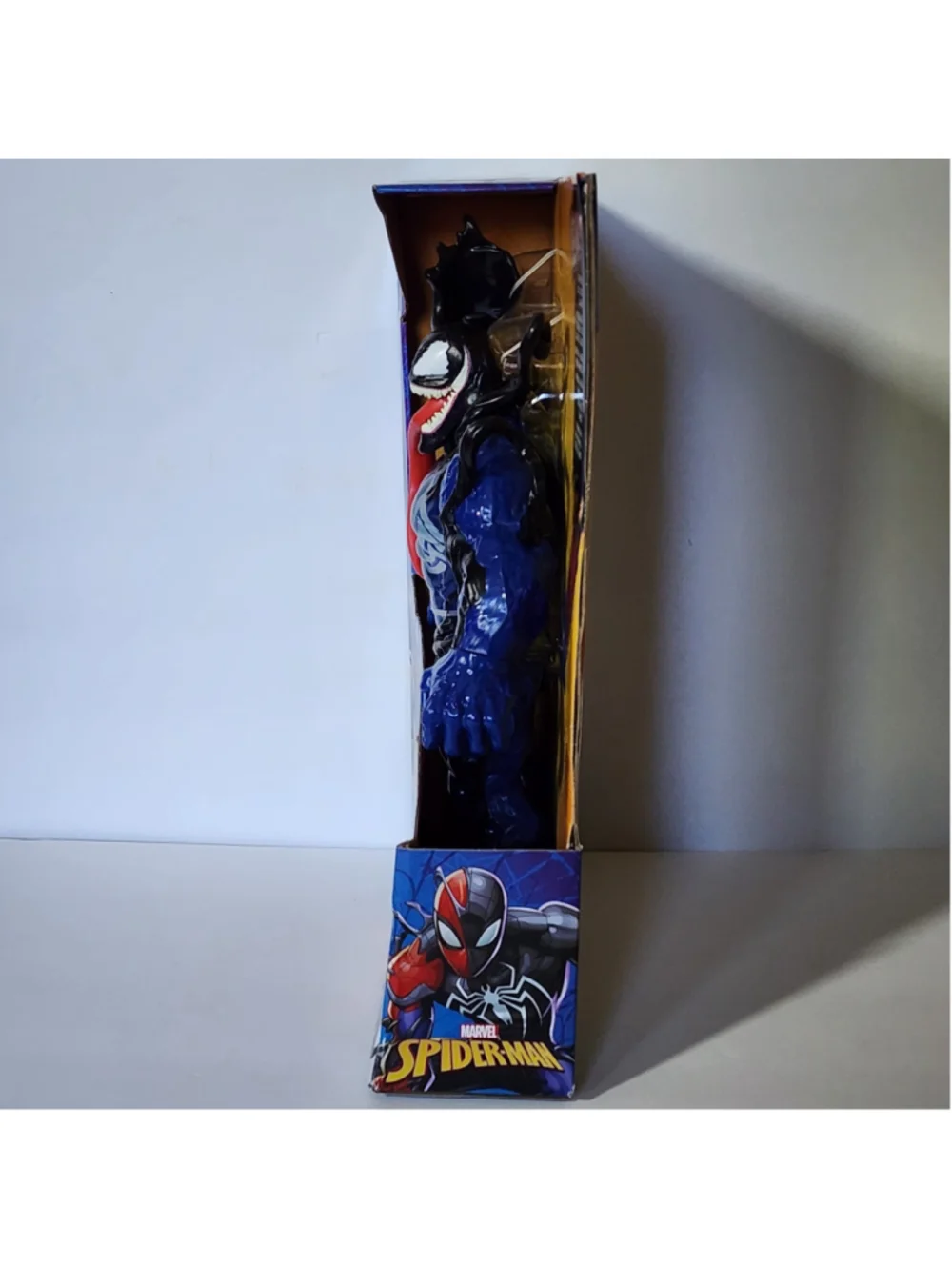 Hasbro Marvel 11